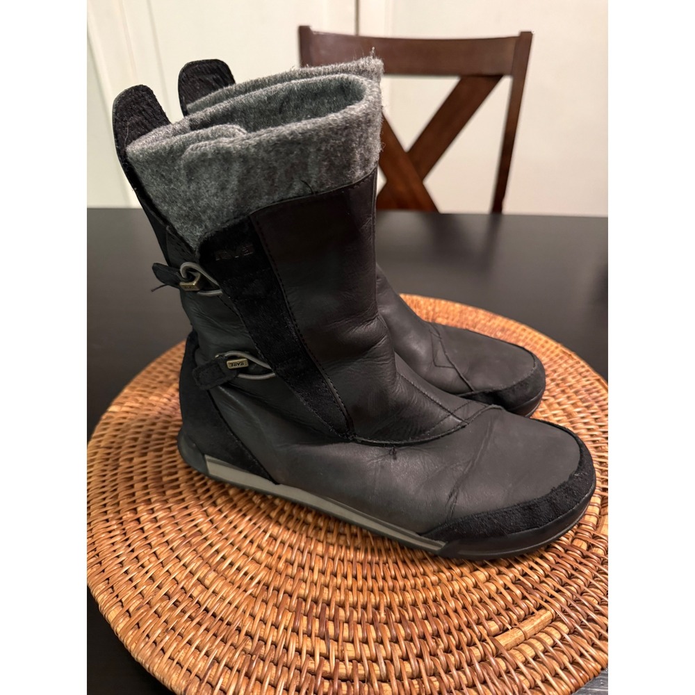 Teva Little Cloud Black Leather Wool liner Winter Boots Womens 7.5 Bungee Toggle